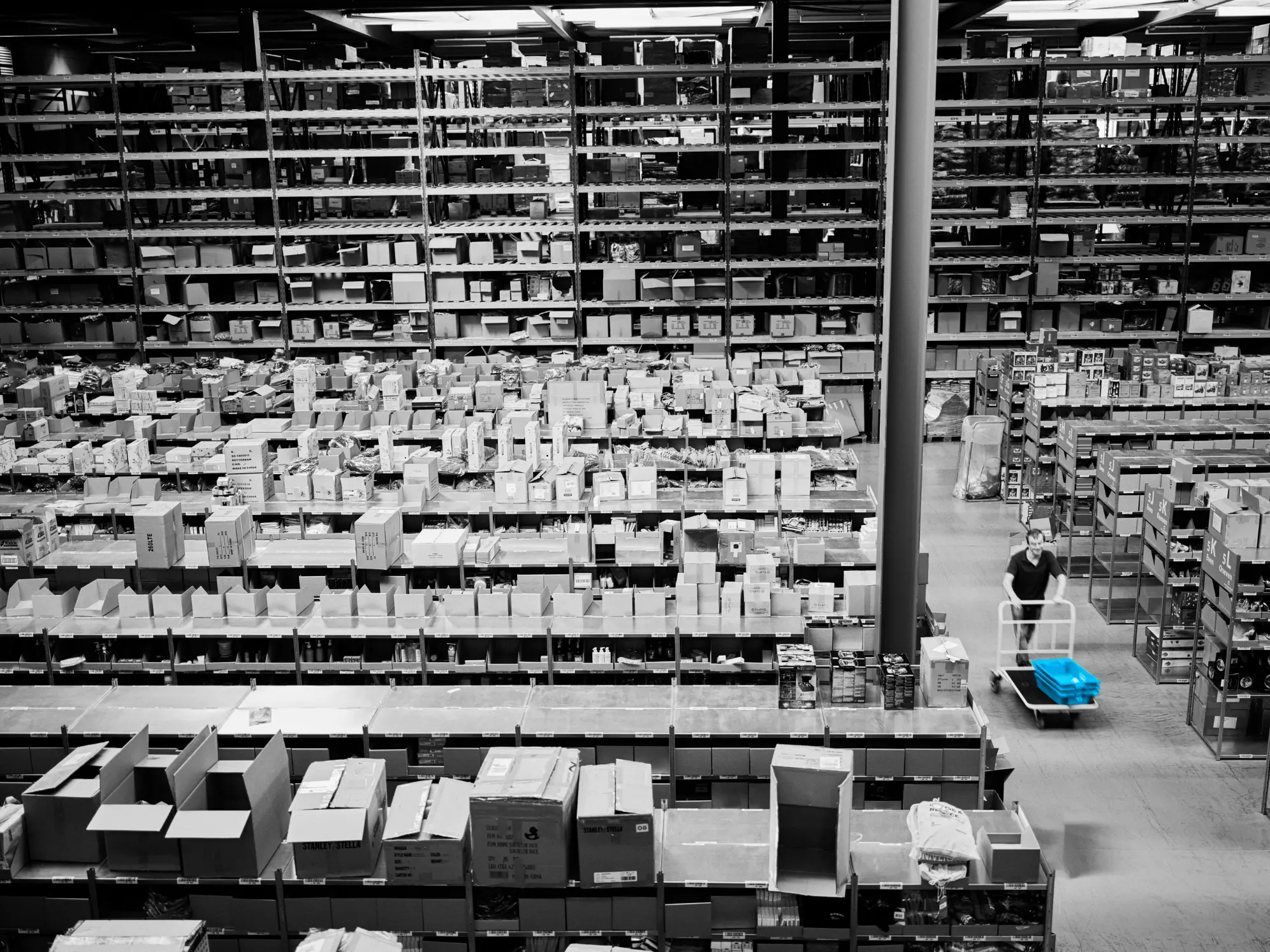 Amazon 4 MontaWMS software wms en hardware