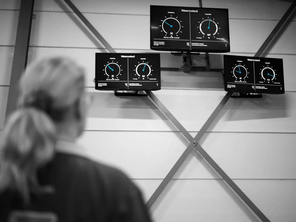 insight into the status of your carriers